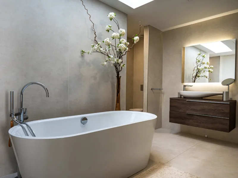 Casa Azul is a modern 4-bed, 3-bath beachfront villa in an exclusive gated complex in Estepona. The home offers open plan living and a bright interior with large windows. You have a private pool, an expansive terrace and direct beach access. The villa sit