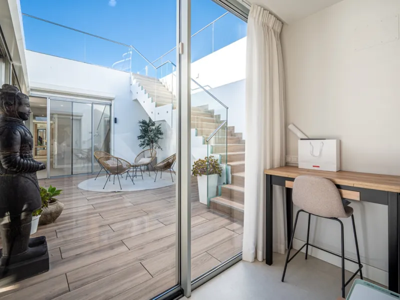 Casa Azul is a modern 4-bed, 3-bath beachfront villa in an exclusive gated complex in Estepona. The home offers open plan living and a bright interior with large windows. You have a private pool, an expansive terrace and direct beach access. The villa sit