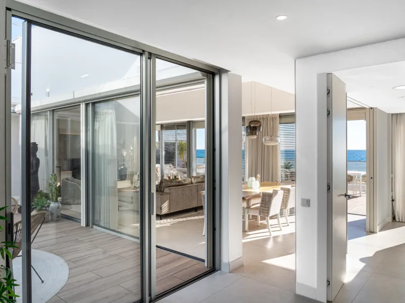 Casa Azul is a modern 4-bed, 3-bath beachfront villa in an exclusive gated complex in Estepona. The home offers open plan living and a bright interior with large windows. You have a private pool, an expansive terrace and direct beach access. The villa sit