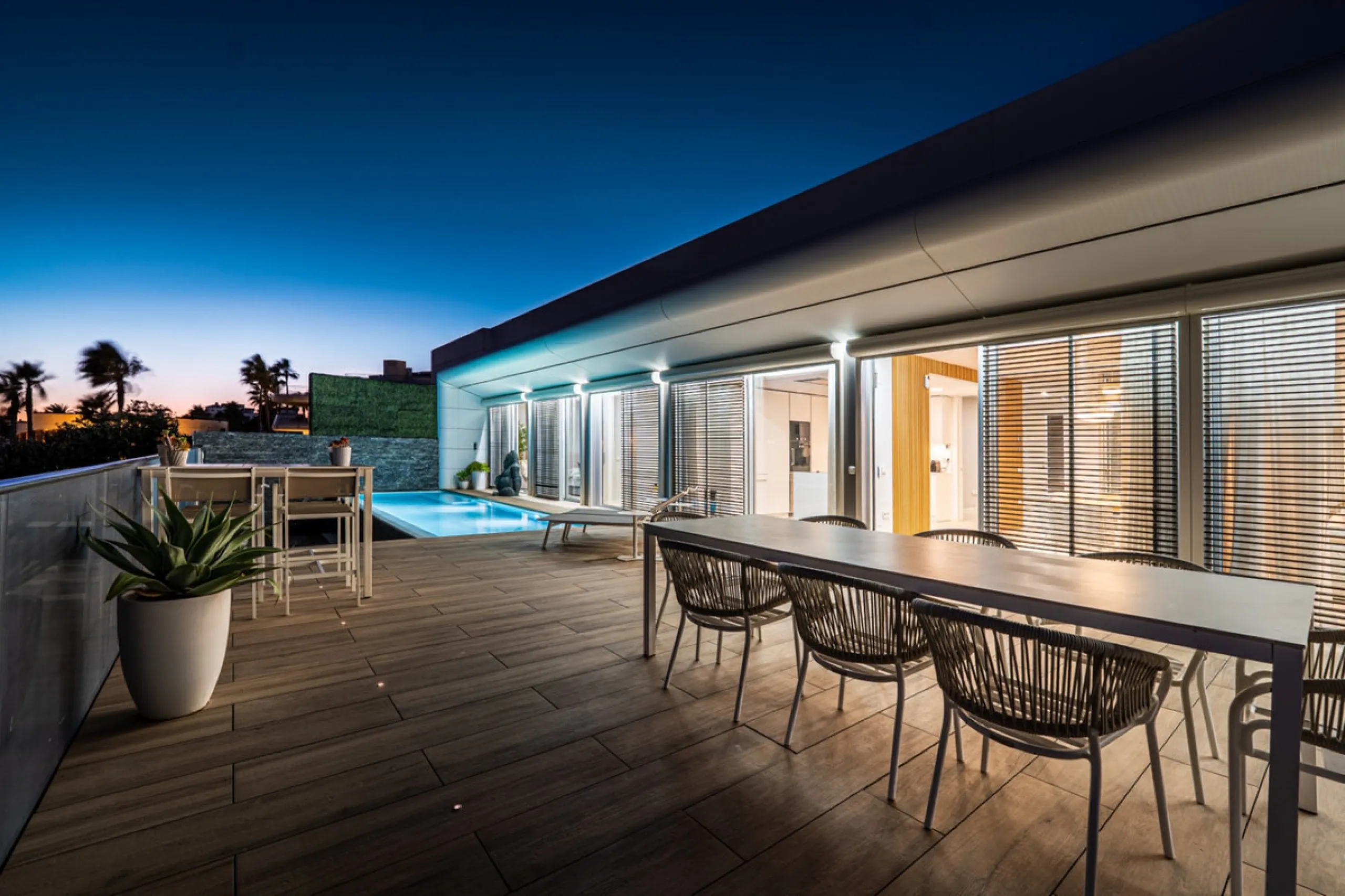 Casa Azul is a modern 4-bed, 3-bath beachfront villa in an exclusive gated complex in Estepona. The home offers open plan living and a bright interior with large windows. You have a private pool, an expansive terrace and direct beach access. The villa sit