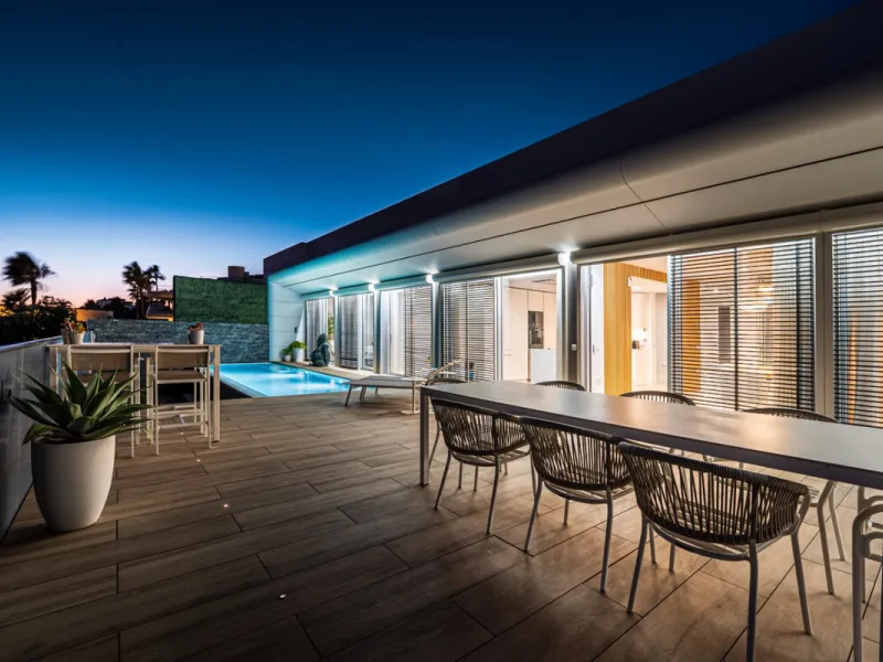Casa Azul is a modern 4-bed, 3-bath beachfront villa in an exclusive gated complex in Estepona. The home offers open plan living and a bright interior with large windows. You have a private pool, an expansive terrace and direct beach access. The villa sit