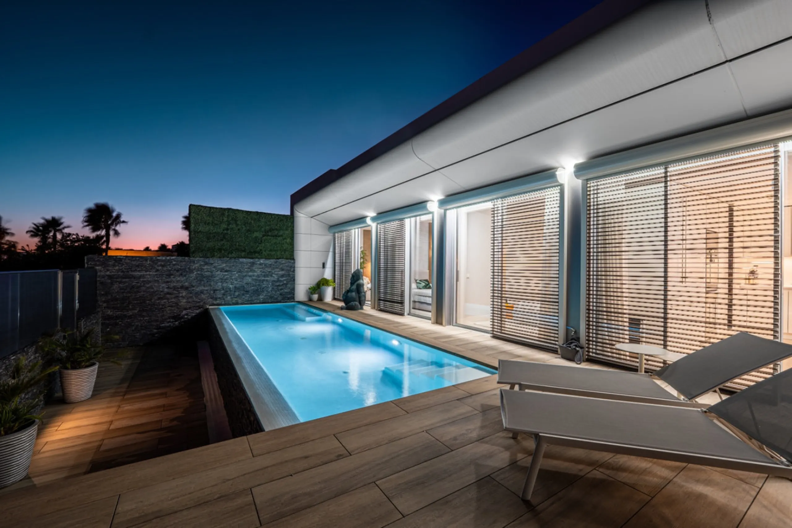 Casa Azul is a modern 4-bed, 3-bath beachfront villa in an exclusive gated complex in Estepona. The home offers open plan living and a bright interior with large windows. You have a private pool, an expansive terrace and direct beach access. The villa sit