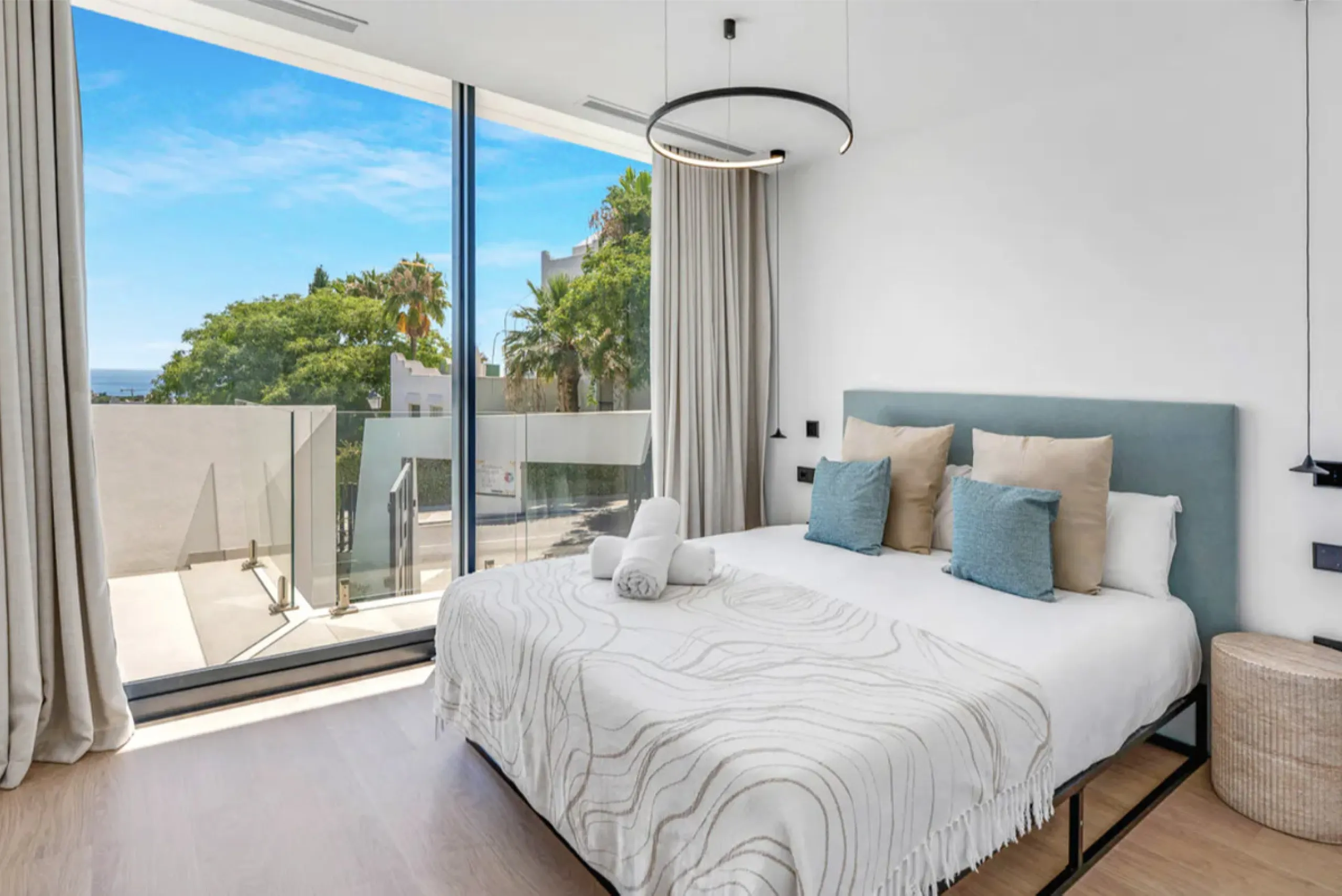 This stunning property is a modern luxury home in Reserva Marbella with open sea views and a bright open-plan design. The ground floor connects the kitchen, dining and living areas in one clean space that leads to a covered terrace, a landscaped garden an