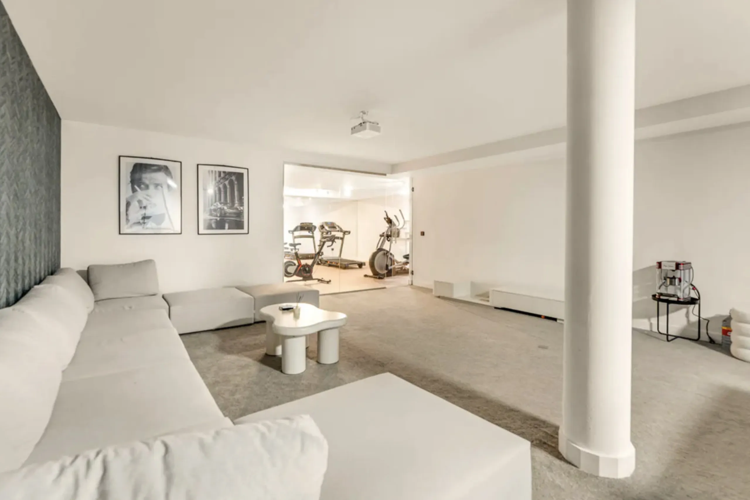 This stunning property is a modern luxury home in Reserva Marbella with open sea views and a bright open-plan design. The ground floor connects the kitchen, dining and living areas in one clean space that leads to a covered terrace, a landscaped garden an