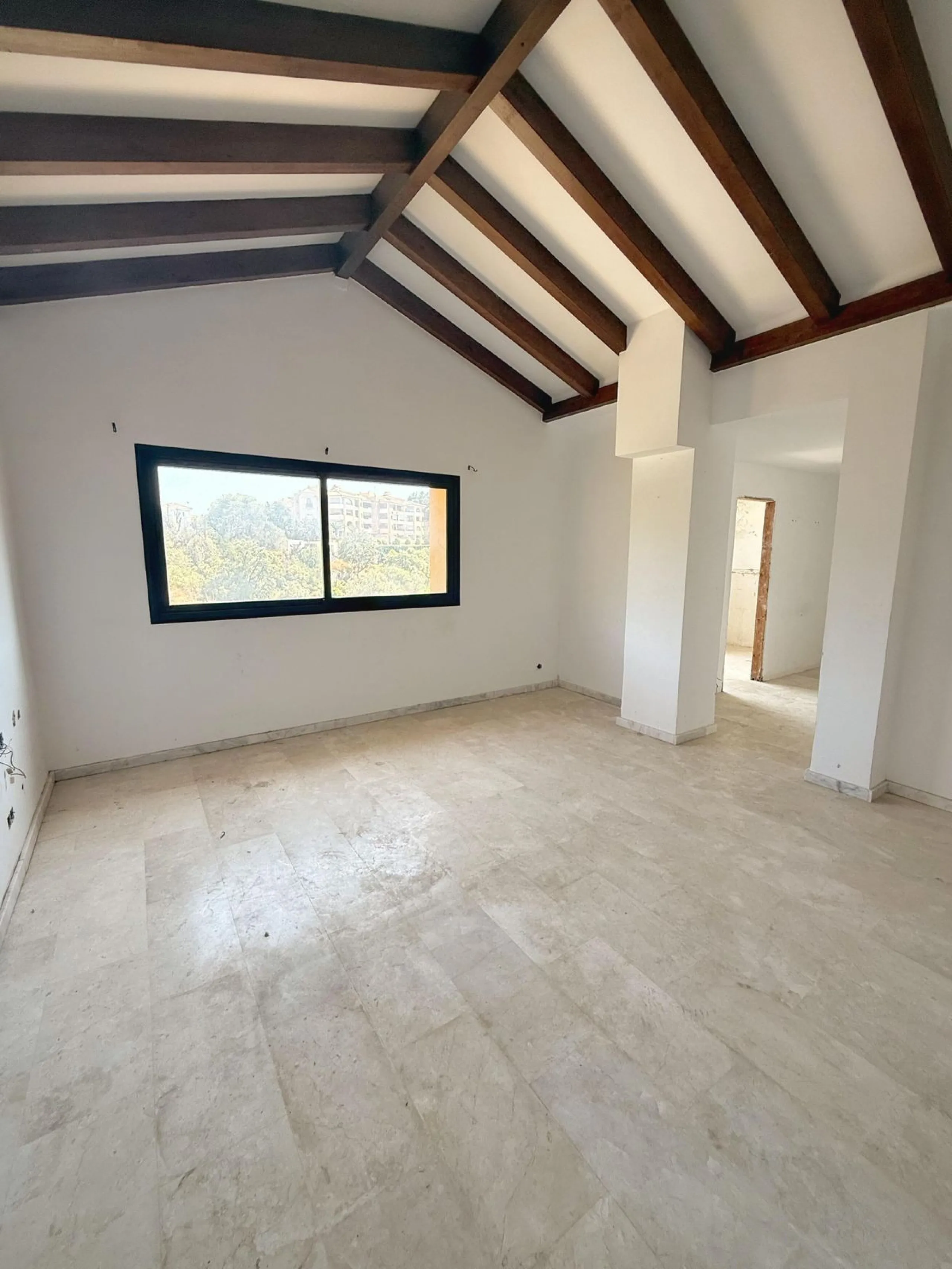 Detached Villa in Elviria – A unique opportunity to create your dream home