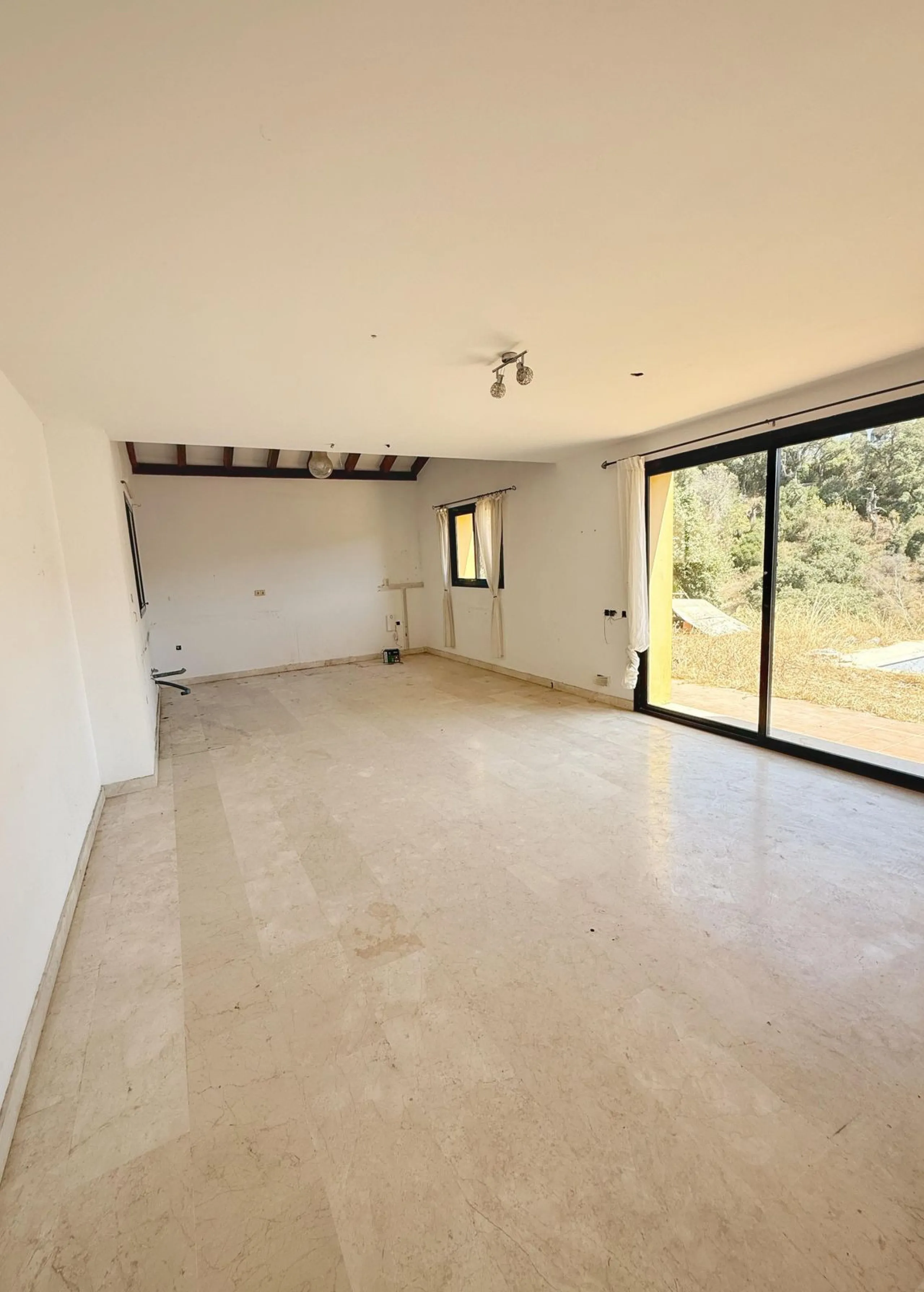 Detached Villa in Elviria – A unique opportunity to create your dream home