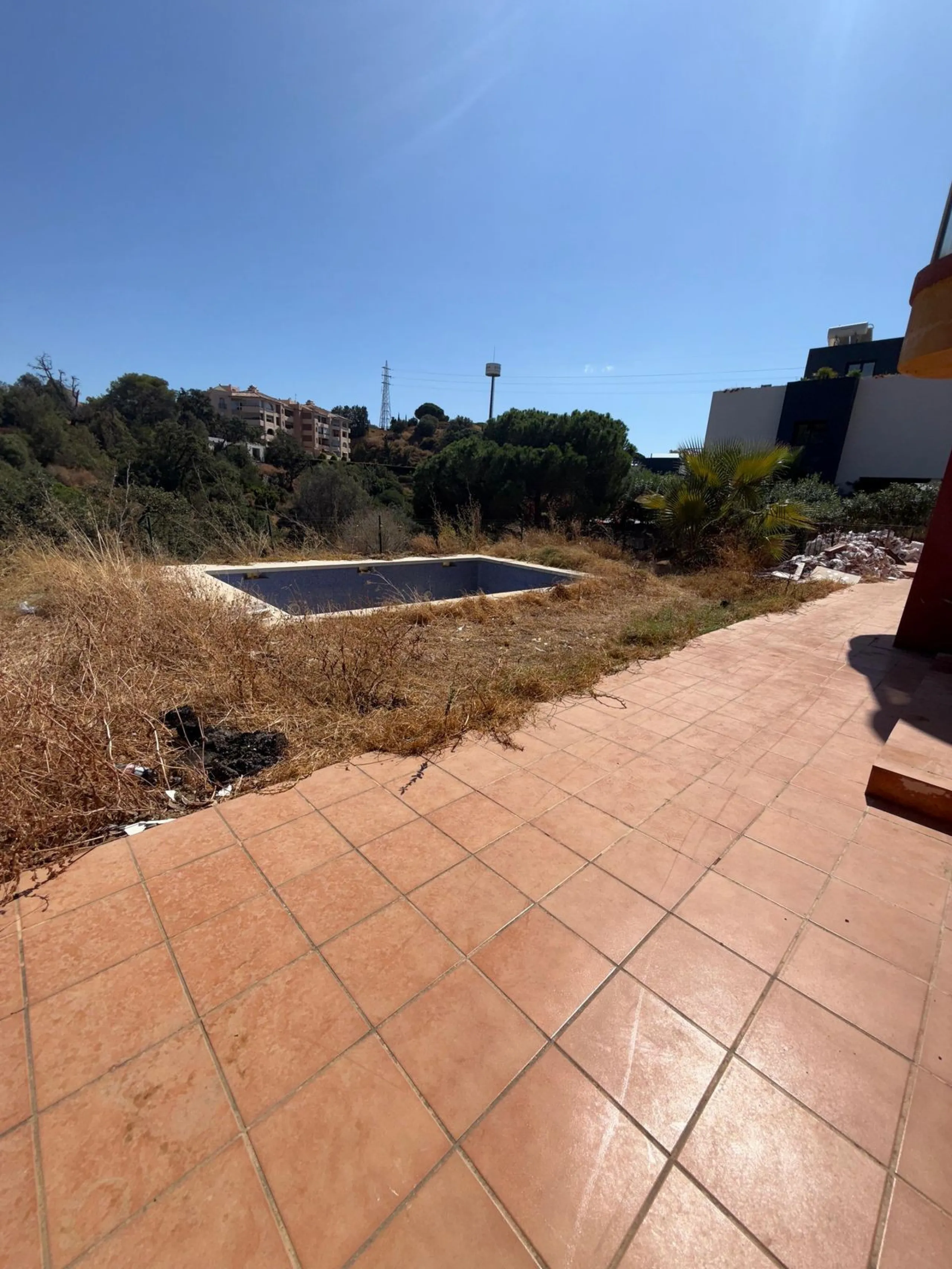 Detached Villa in Elviria – A unique opportunity to create your dream home