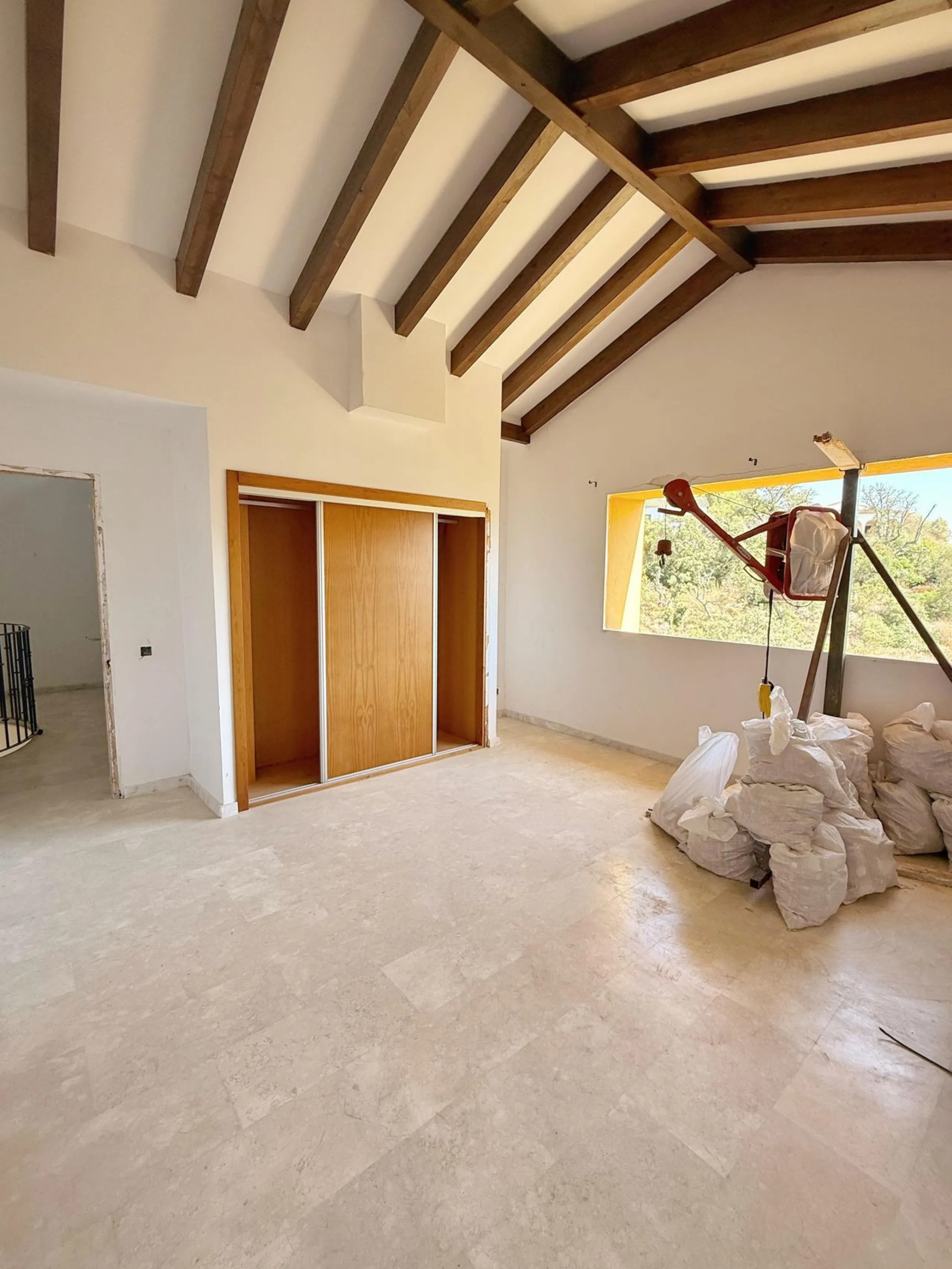 Detached Villa in Elviria – A unique opportunity to create your dream home