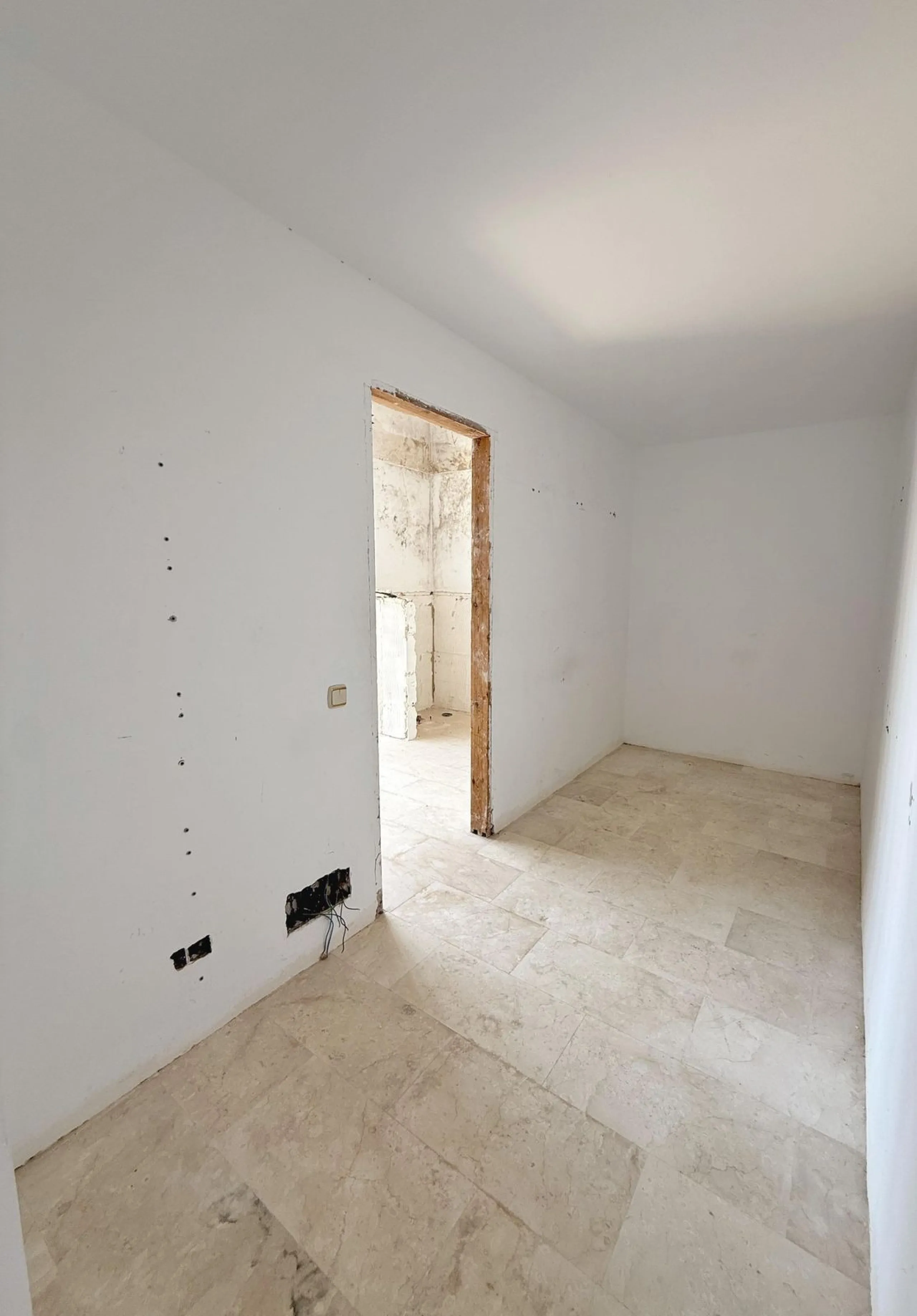 Detached Villa in Elviria – A unique opportunity to create your dream home