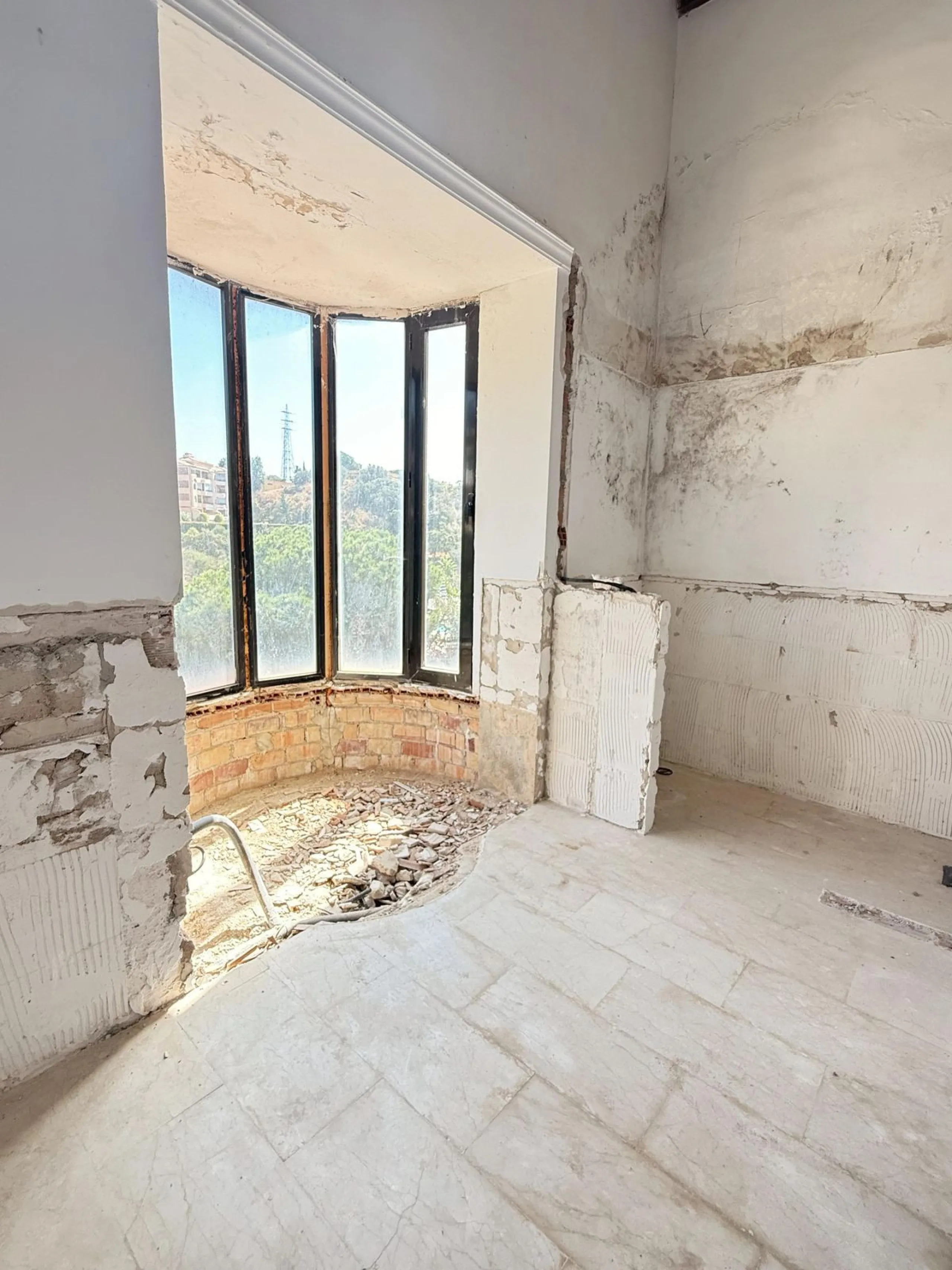 Detached Villa in Elviria – A unique opportunity to create your dream home