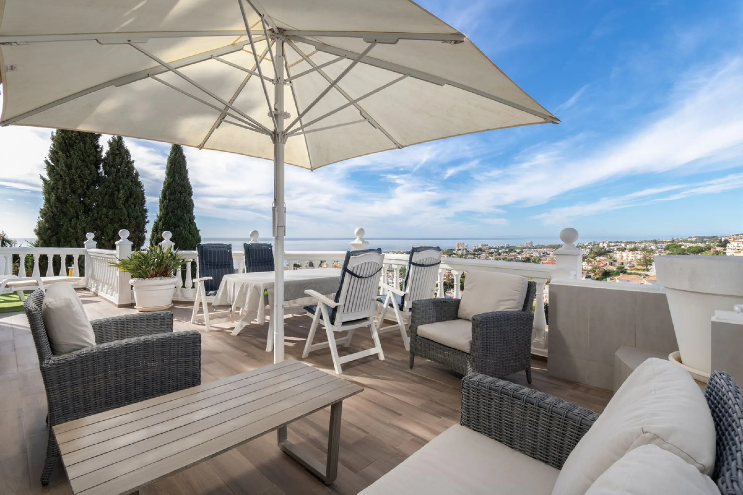 Villa in a prime location in Mijas Costa.