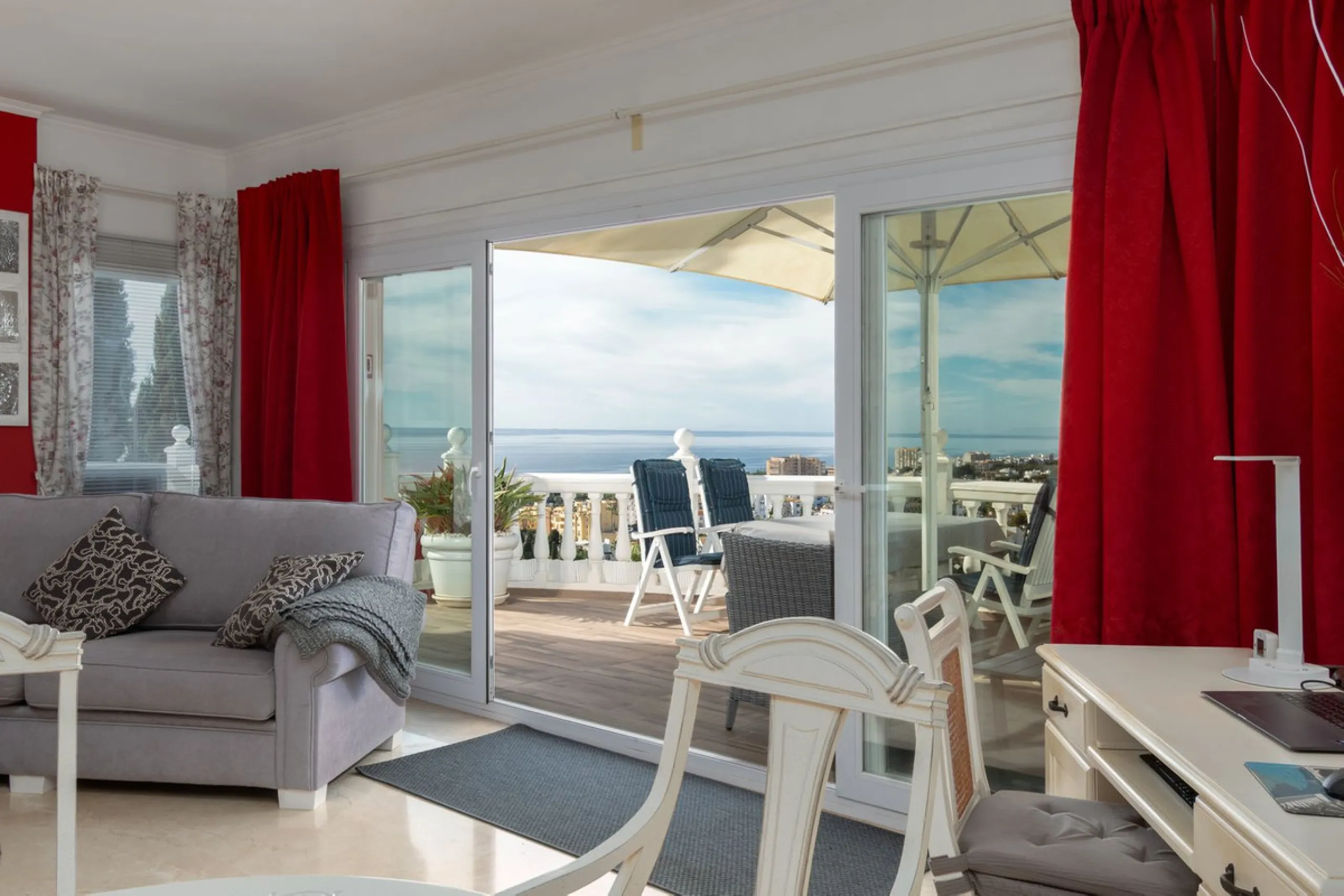 Villa in a prime location in Mijas Costa.
