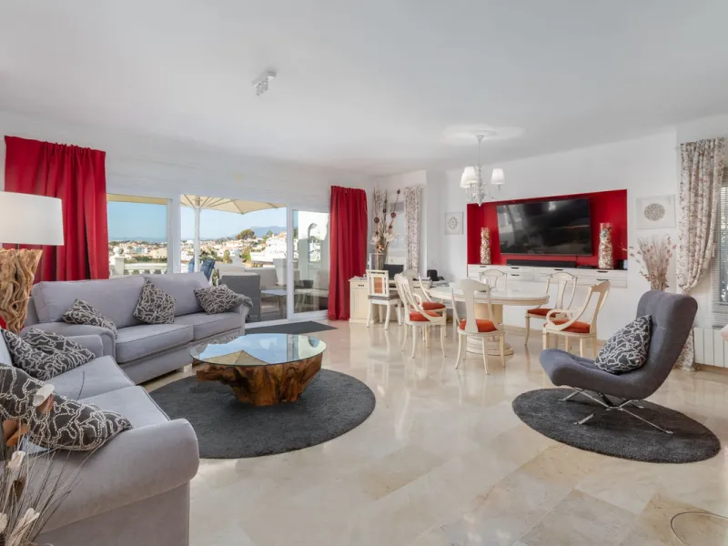Villa in a prime location in Mijas Costa.