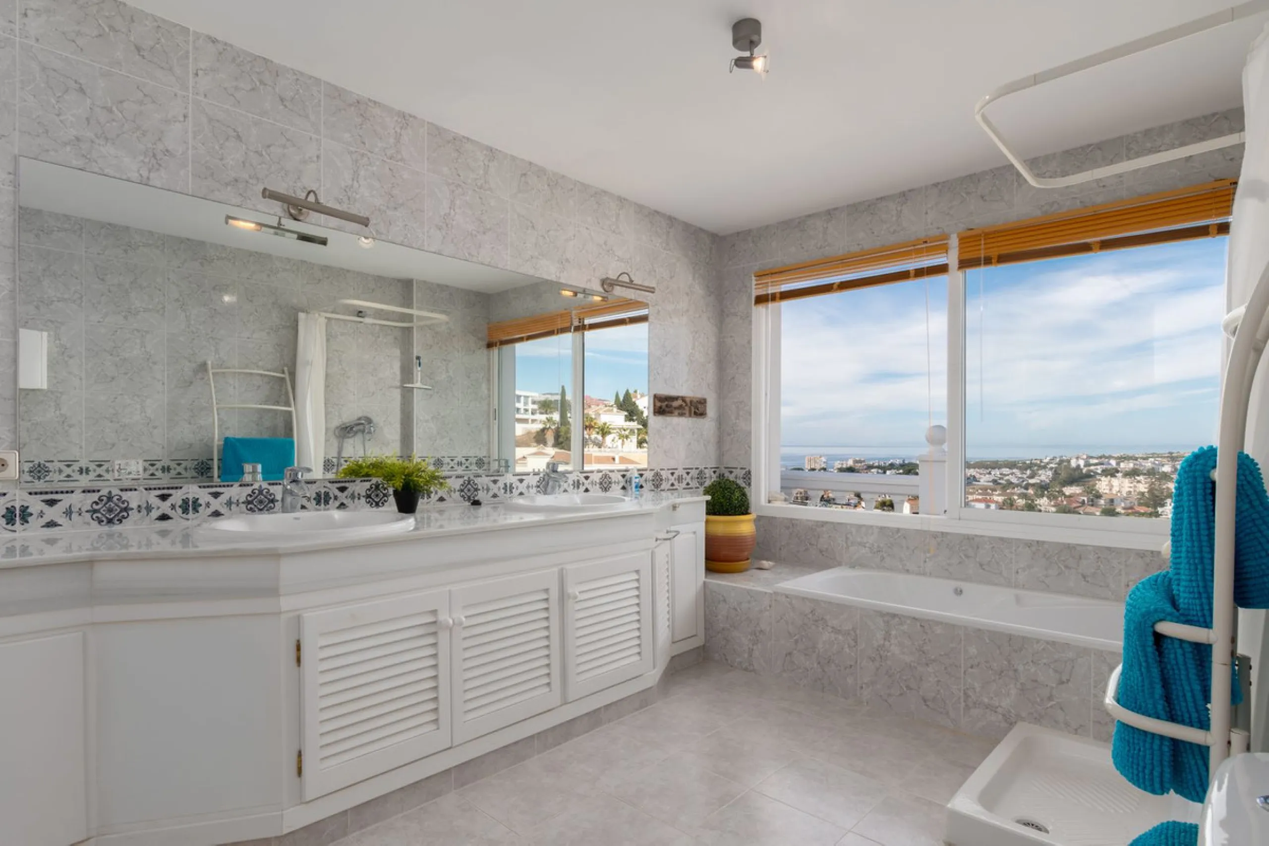 Villa in a prime location in Mijas Costa.