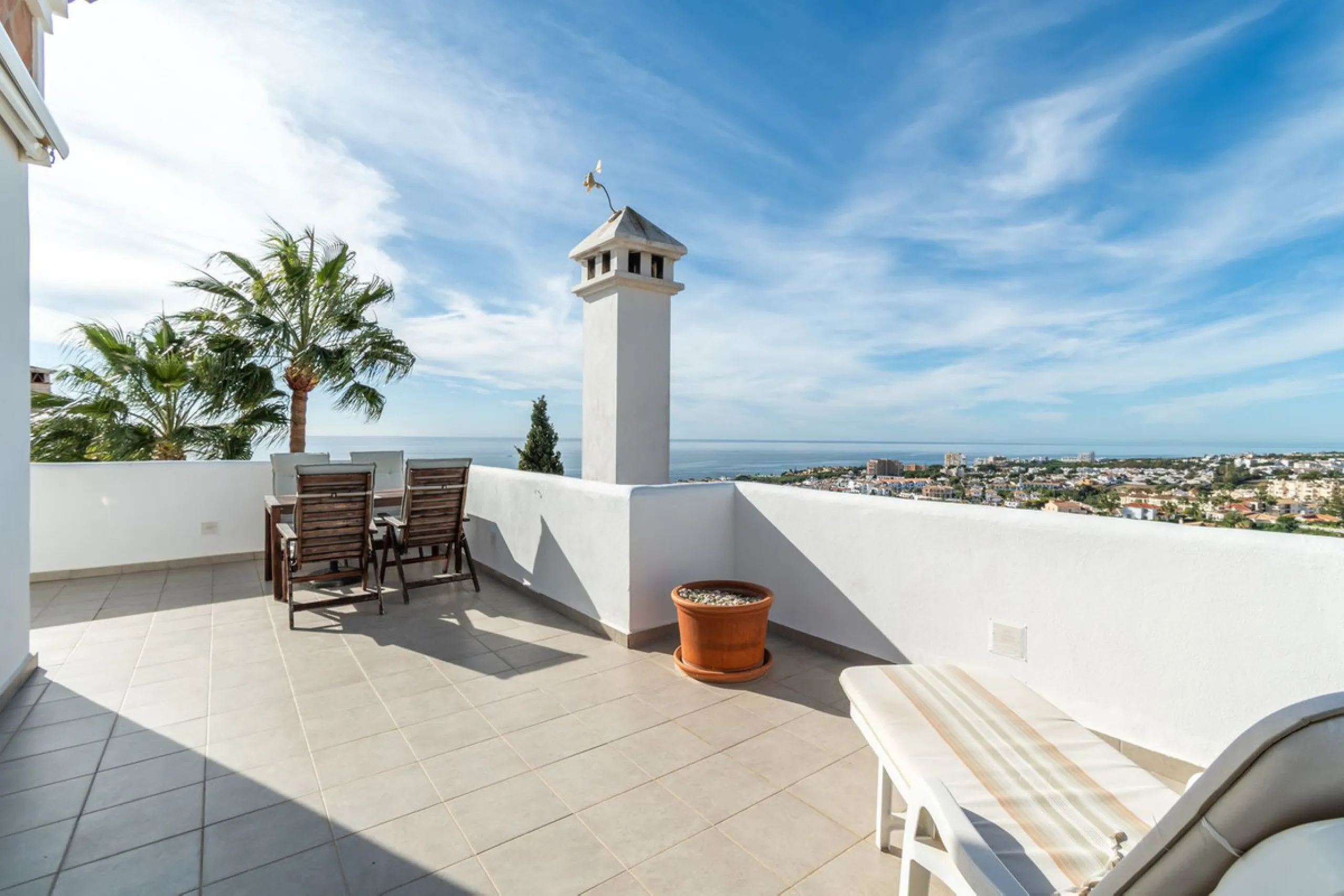 Villa in a prime location in Mijas Costa.