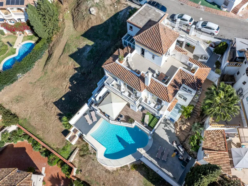 Villa in a prime location in Mijas Costa.