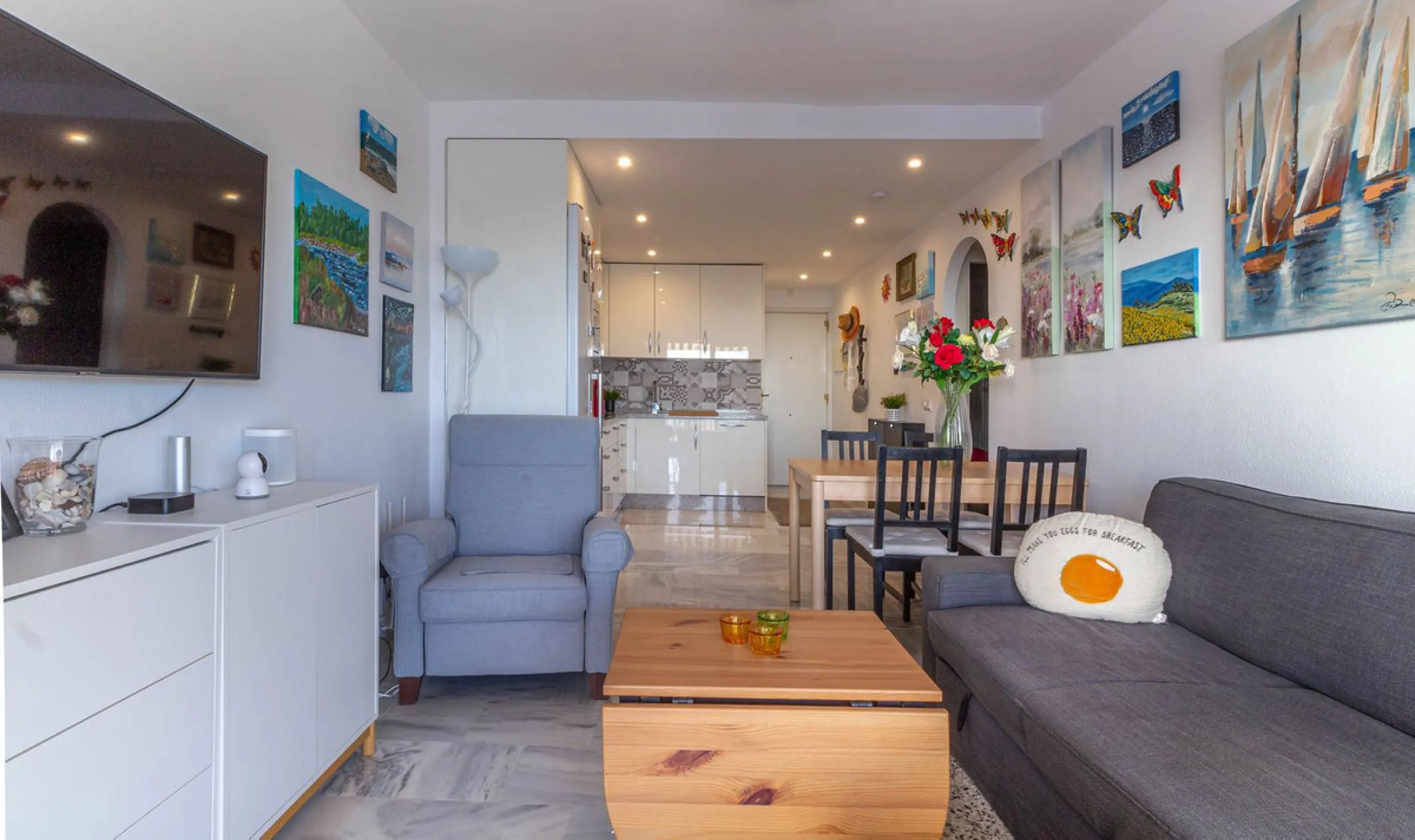 Apartment - Middle Floor Apartment в продаже в Mijas, Málaga. В доме 2 спален и 2 ванных комнат. Площадь дома 70 м²