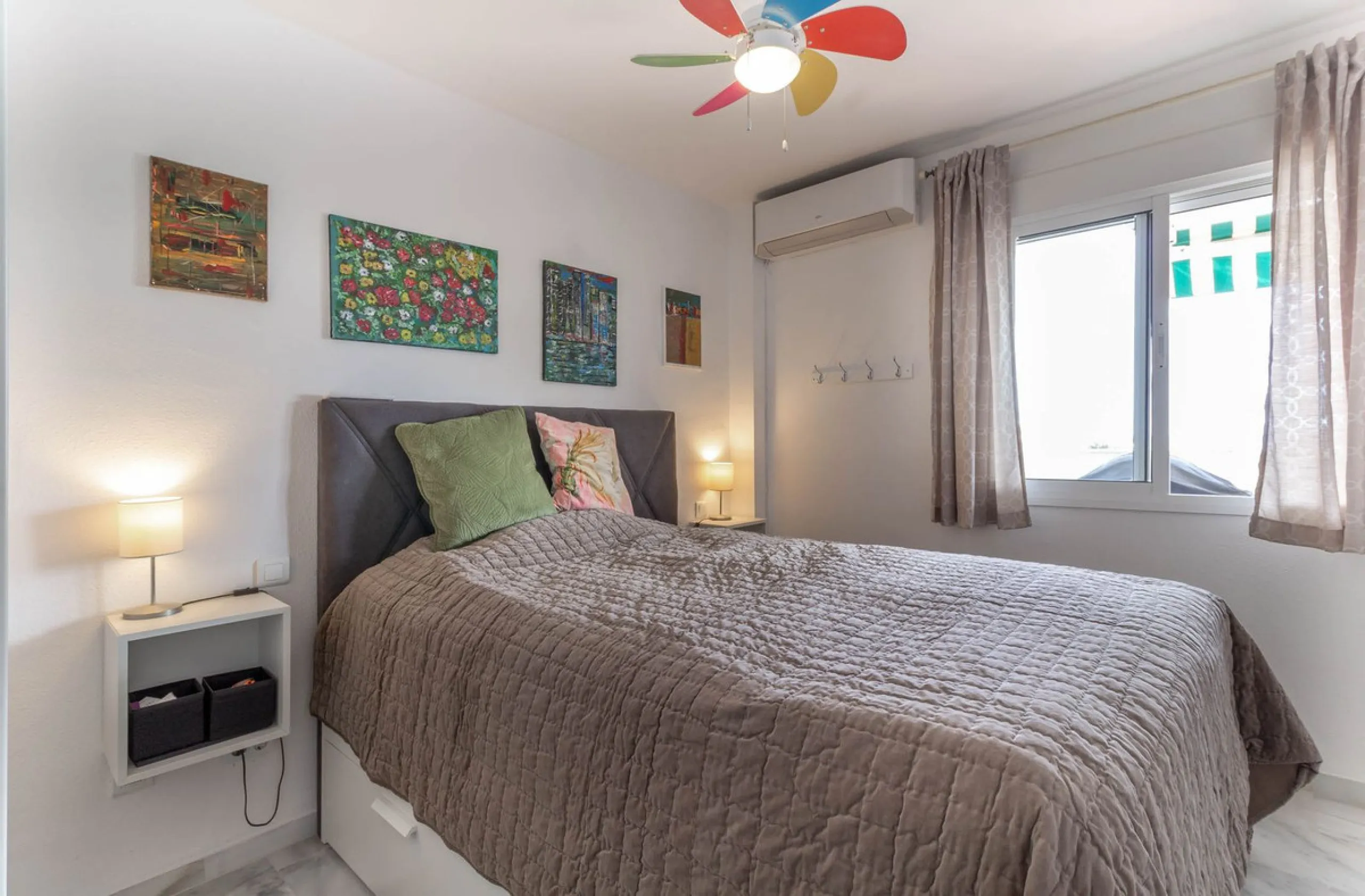 Apartment - Middle Floor Apartment в продаже в Mijas, Málaga. В доме 2 спален и 2 ванных комнат. Площадь дома 70 м²