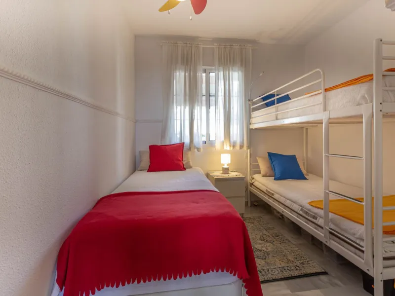 Apartment - Middle Floor Apartment в продаже в Mijas, Málaga. В доме 2 спален и 2 ванных комнат. Площадь дома 70 м²