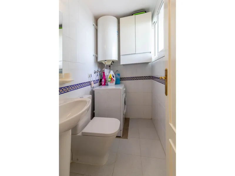 Apartment - Middle Floor Apartment в продаже в Mijas, Málaga. В доме 2 спален и 2 ванных комнат. Площадь дома 70 м²