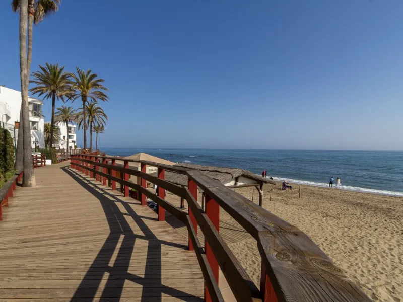 Apartment - Middle Floor Apartment в продаже в Mijas, Málaga. В доме 2 спален и 2 ванных комнат. Площадь дома 70 м²