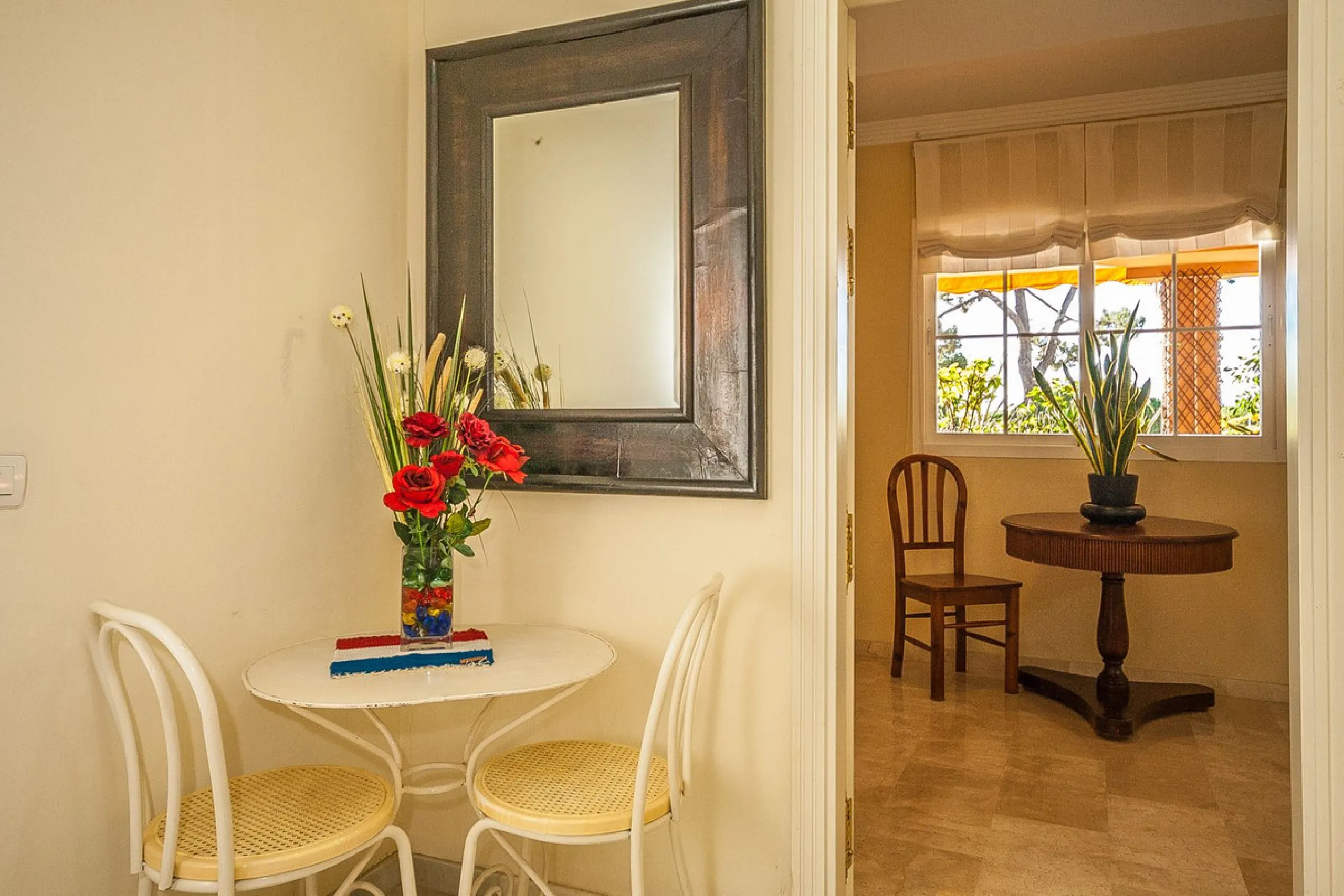 Apartment - Middle Floor Apartment в продаже в Marbella, Málaga. В доме 2 спален и 2 ванных комнат. Площадь дома 156 м²