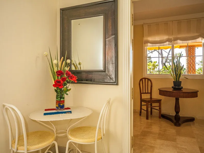 Apartment - Middle Floor Apartment в продаже в Marbella, Málaga. В доме 2 спален и 2 ванных комнат. Площадь дома 156 м²