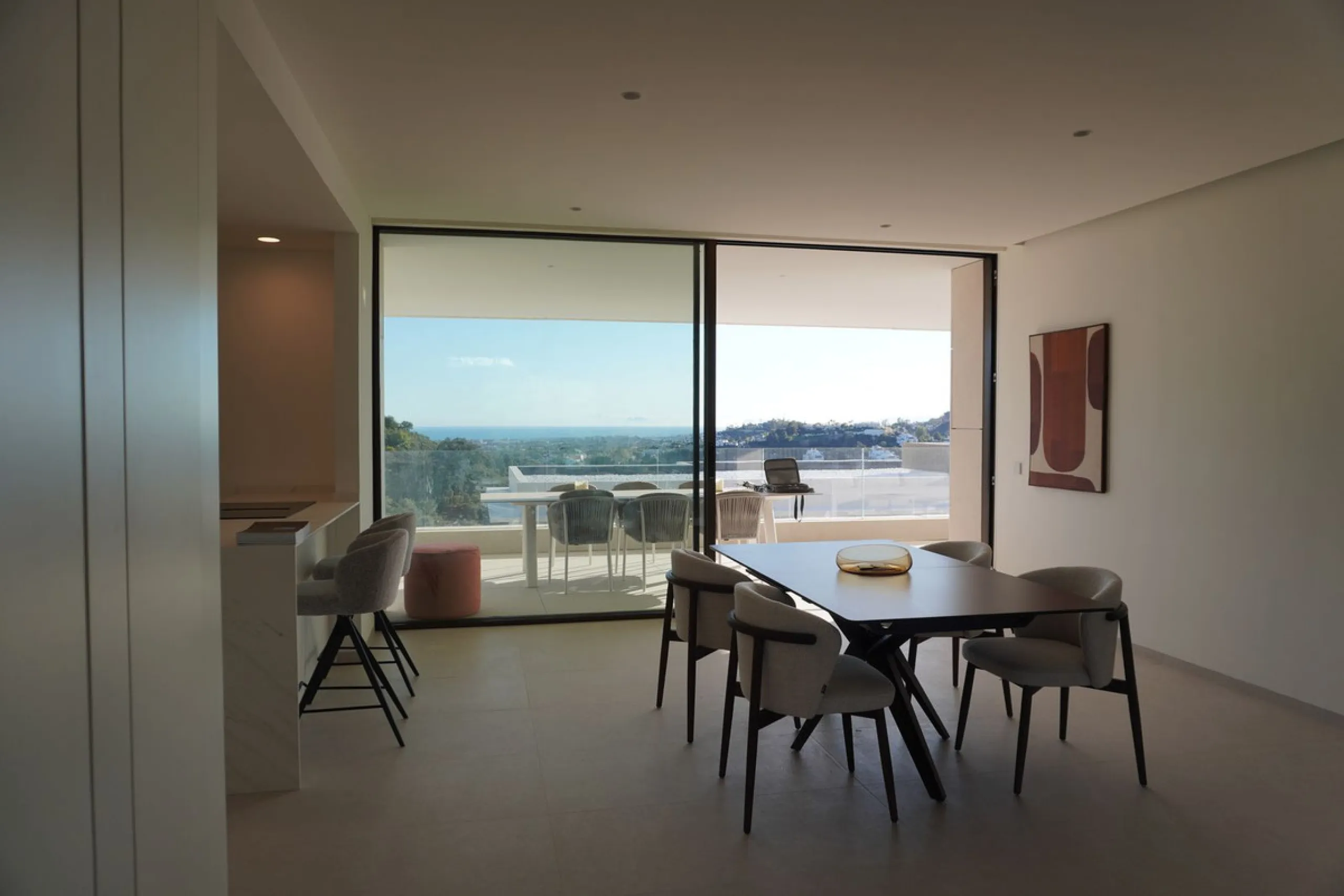 Discover a rare opportunity to own one of the very few 4-bedroom residences in the prestigious Palmitos development, La Quinta. This stunning apartment offers a spacious living room, fully equipped designer kitchen, four bedrooms, two bathrooms, and a gue