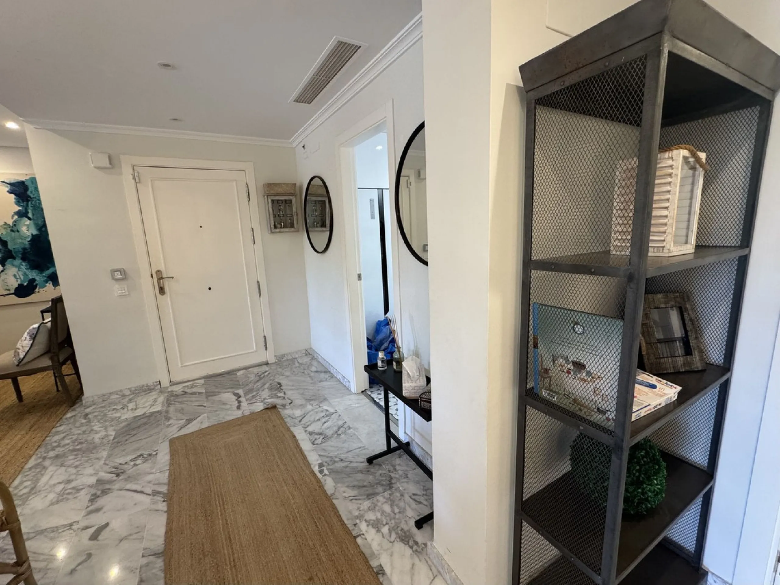 Apartment - Penthouse Duplex в продаже в Marbella, Málaga. В доме 4 спален и 5 ванных комнат. Площадь дома 255 м²