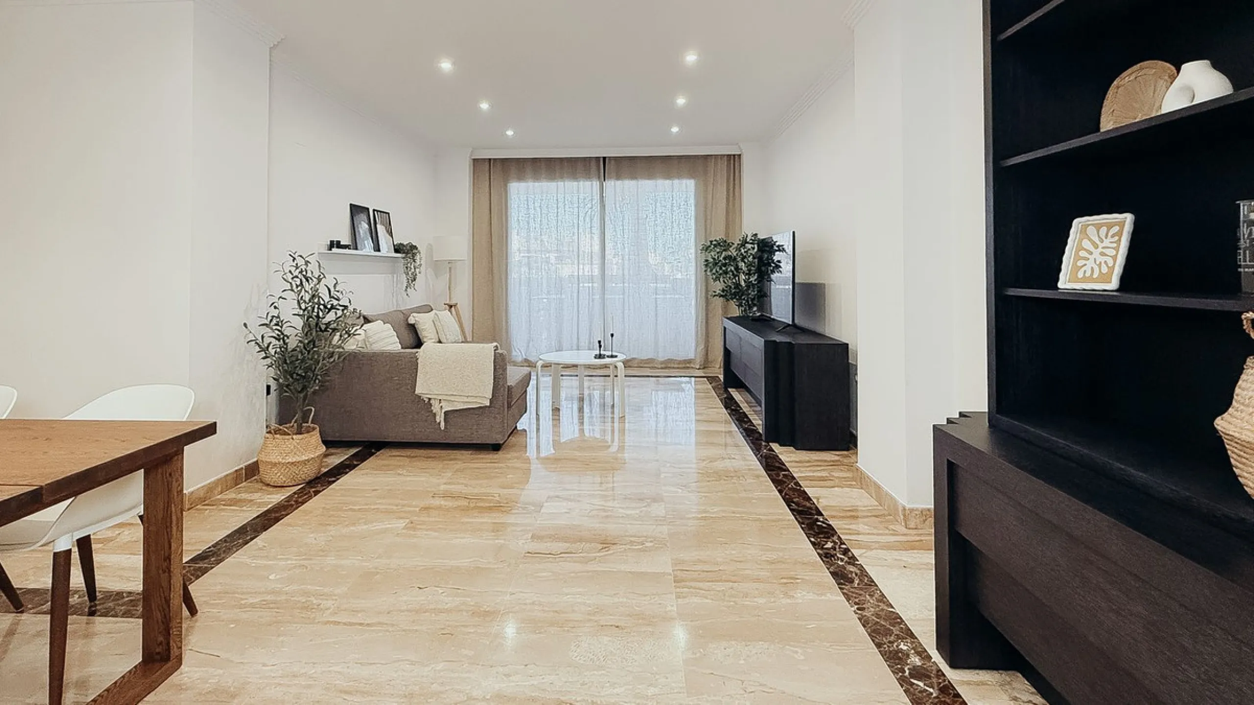 Modern 3-Bedroom Apartment in Las Nayades, Estepona