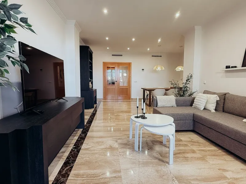 Modern 3-Bedroom Apartment in Las Nayades, Estepona