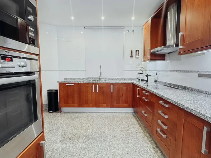 Modern 3-Bedroom Apartment in Las Nayades, Estepona