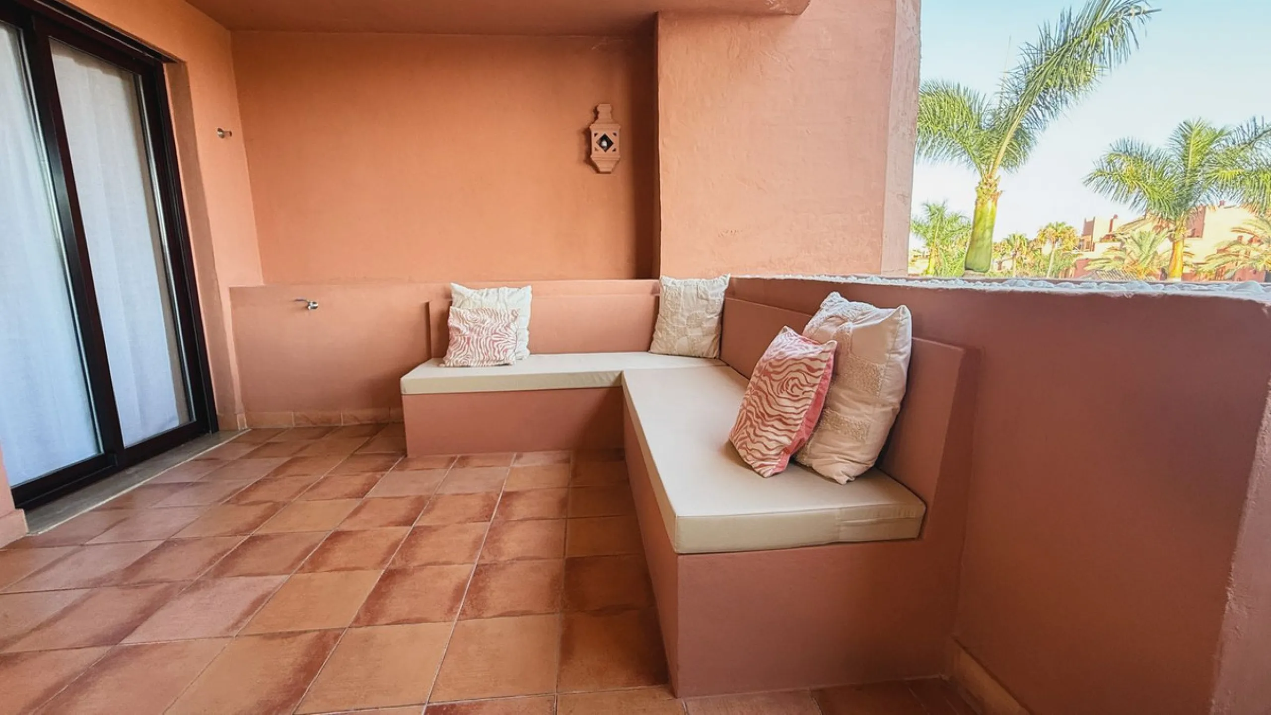 Modern 3-Bedroom Apartment in Las Nayades, Estepona
