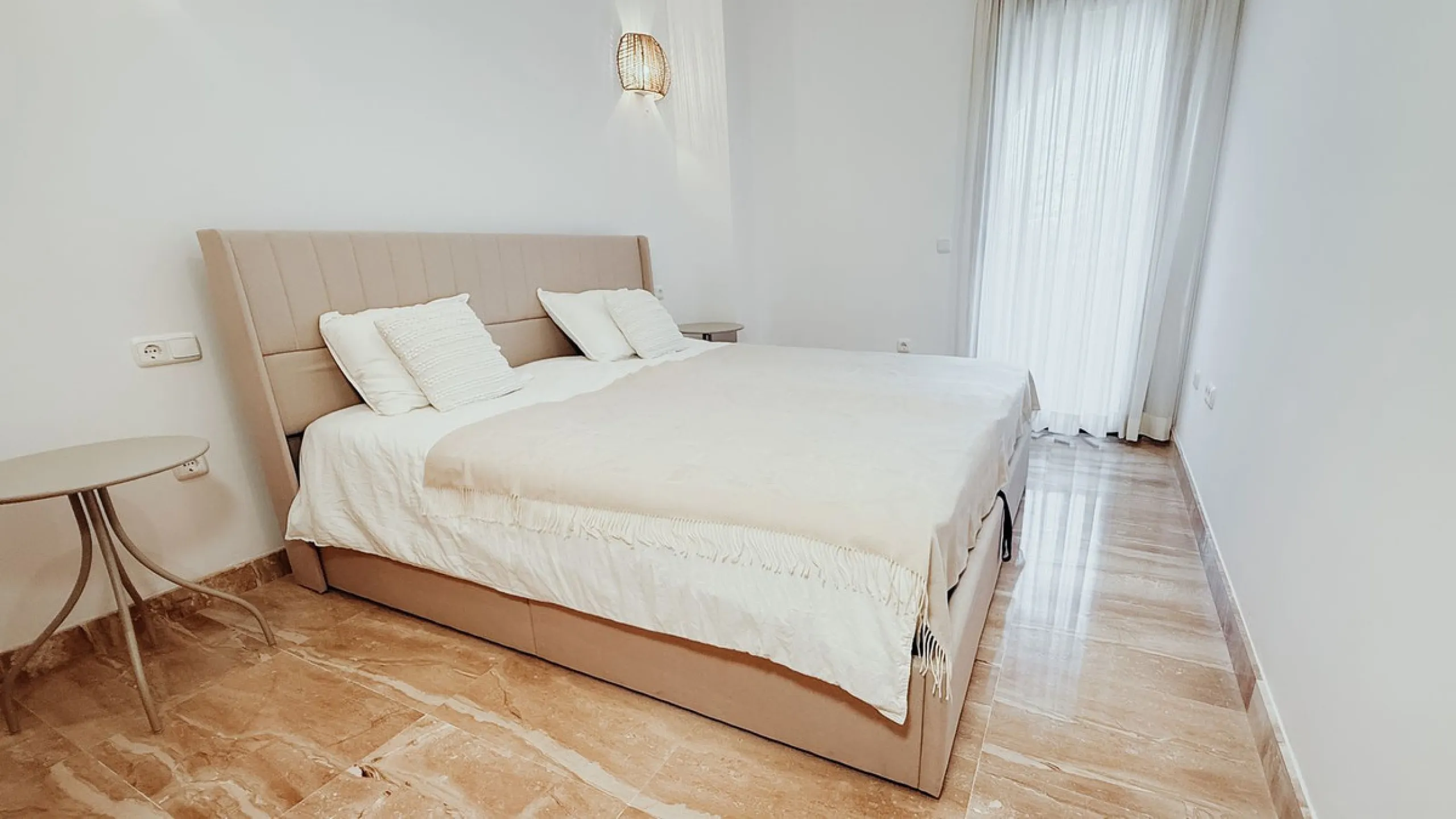 Modern 3-Bedroom Apartment in Las Nayades, Estepona
