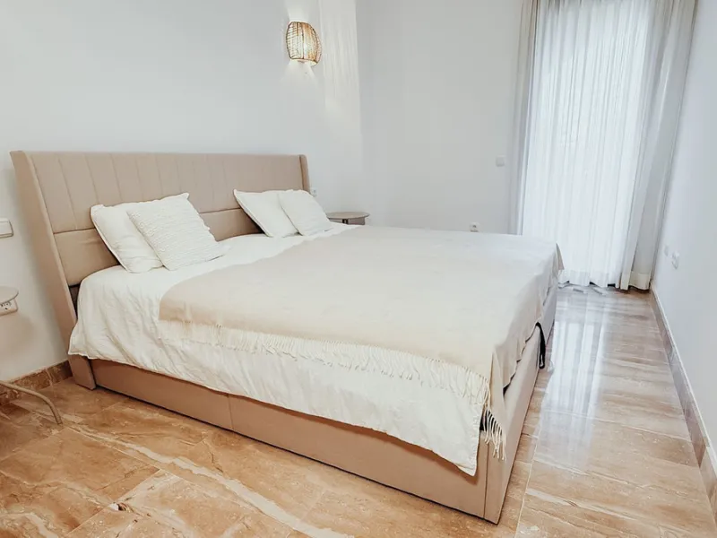 Modern 3-Bedroom Apartment in Las Nayades, Estepona