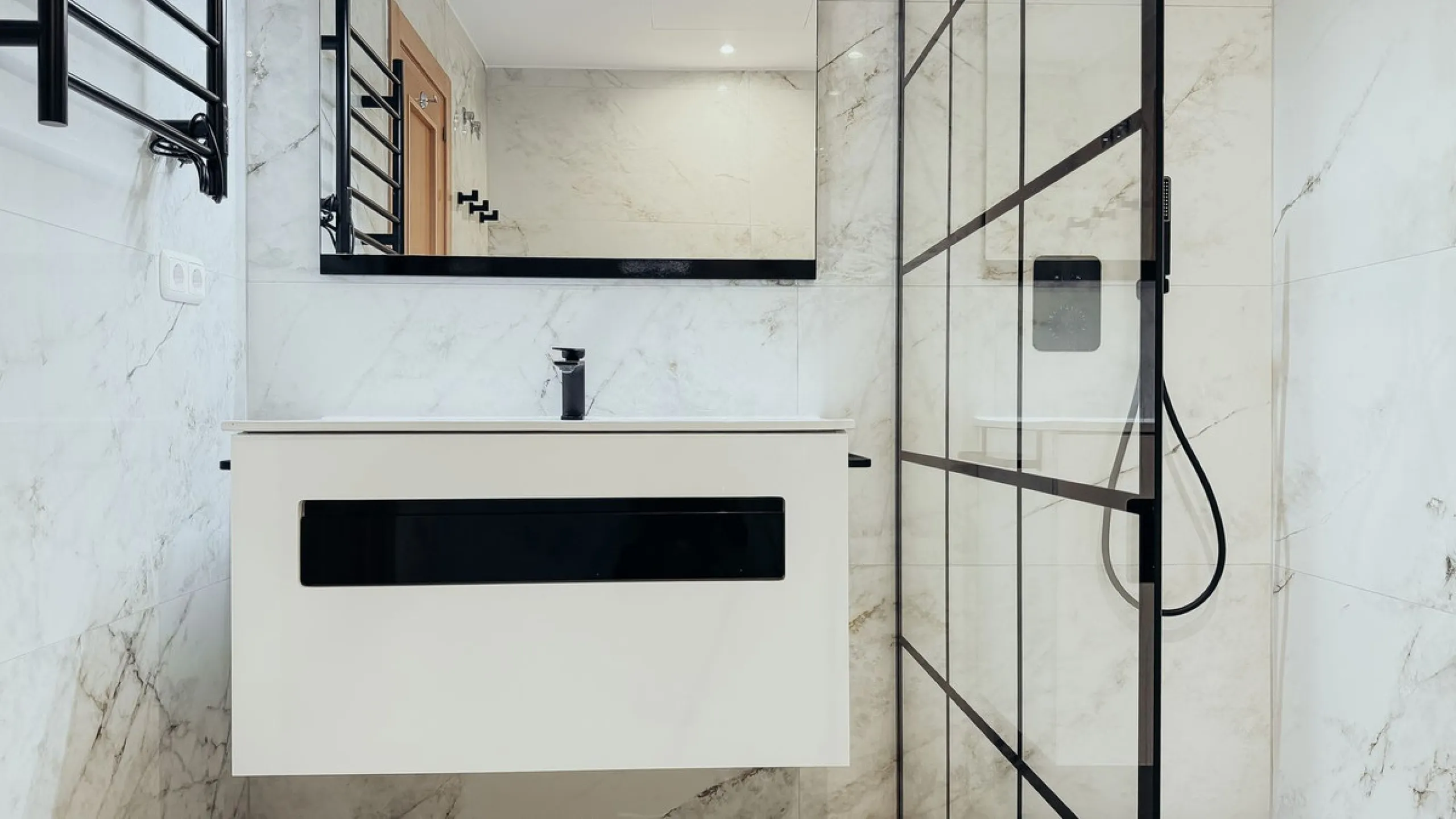 Modern 3-Bedroom Apartment in Las Nayades, Estepona
