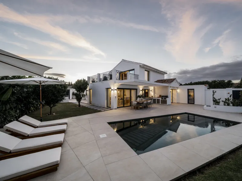 With a focus on practicality, comfort, and modern style, this property offers a layout that works well for both daily living and holiday use. Its renovation has brought the house up to today's standards, making it move-in ready from day one.