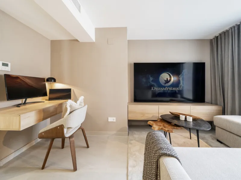 With a focus on practicality, comfort, and modern style, this property offers a layout that works well for both daily living and holiday use. Its renovation has brought the house up to today's standards, making it move-in ready from day one.