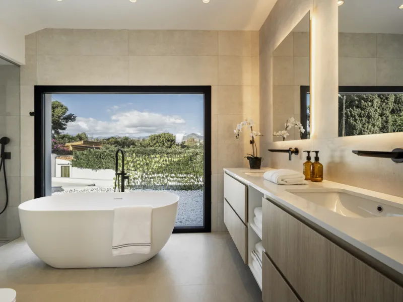 With a focus on practicality, comfort, and modern style, this property offers a layout that works well for both daily living and holiday use. Its renovation has brought the house up to today's standards, making it move-in ready from day one.