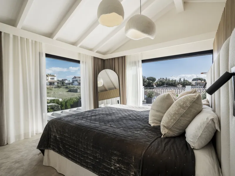 With a focus on practicality, comfort, and modern style, this property offers a layout that works well for both daily living and holiday use. Its renovation has brought the house up to today's standards, making it move-in ready from day one.