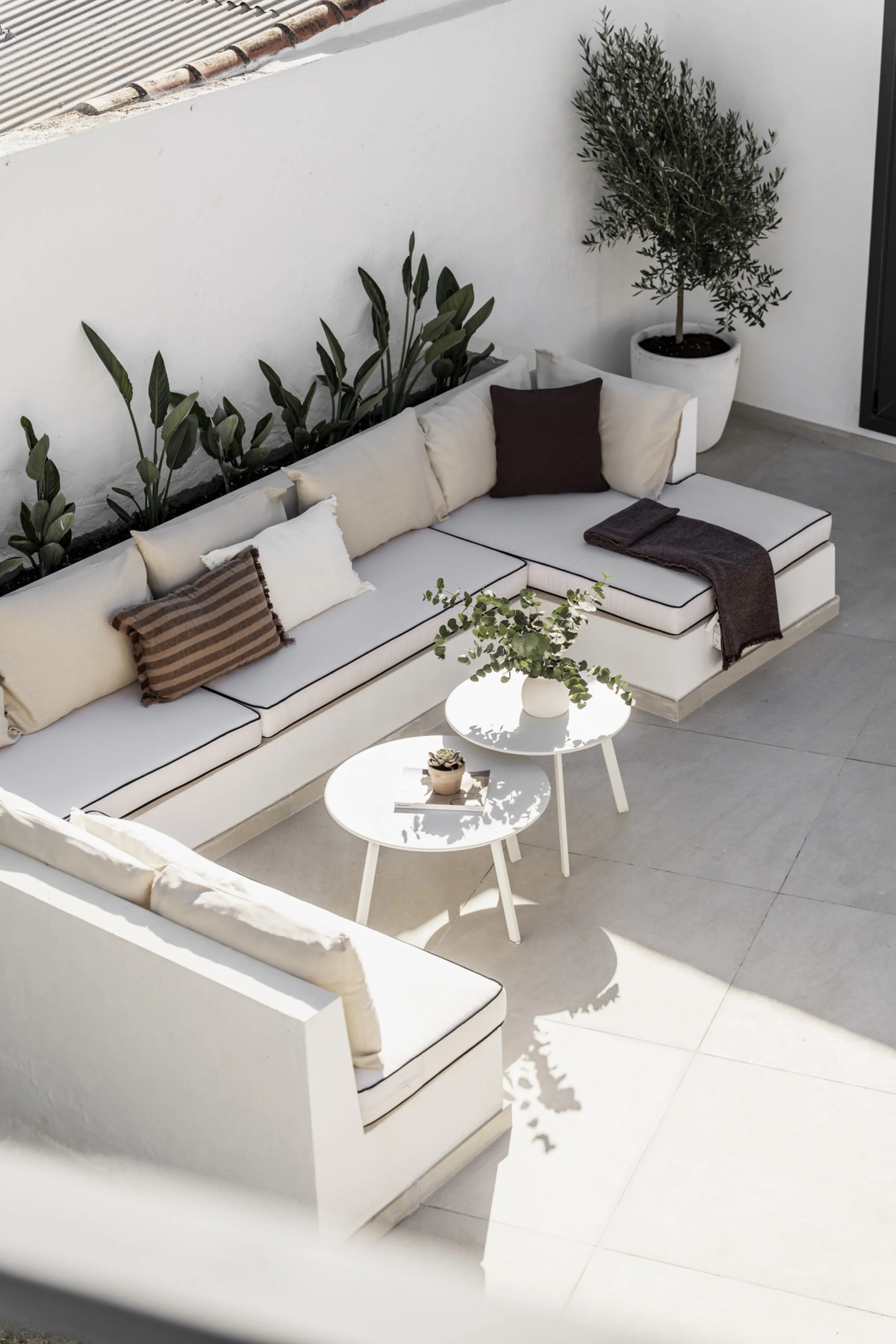 With a focus on practicality, comfort, and modern style, this property offers a layout that works well for both daily living and holiday use. Its renovation has brought the house up to today's standards, making it move-in ready from day one.