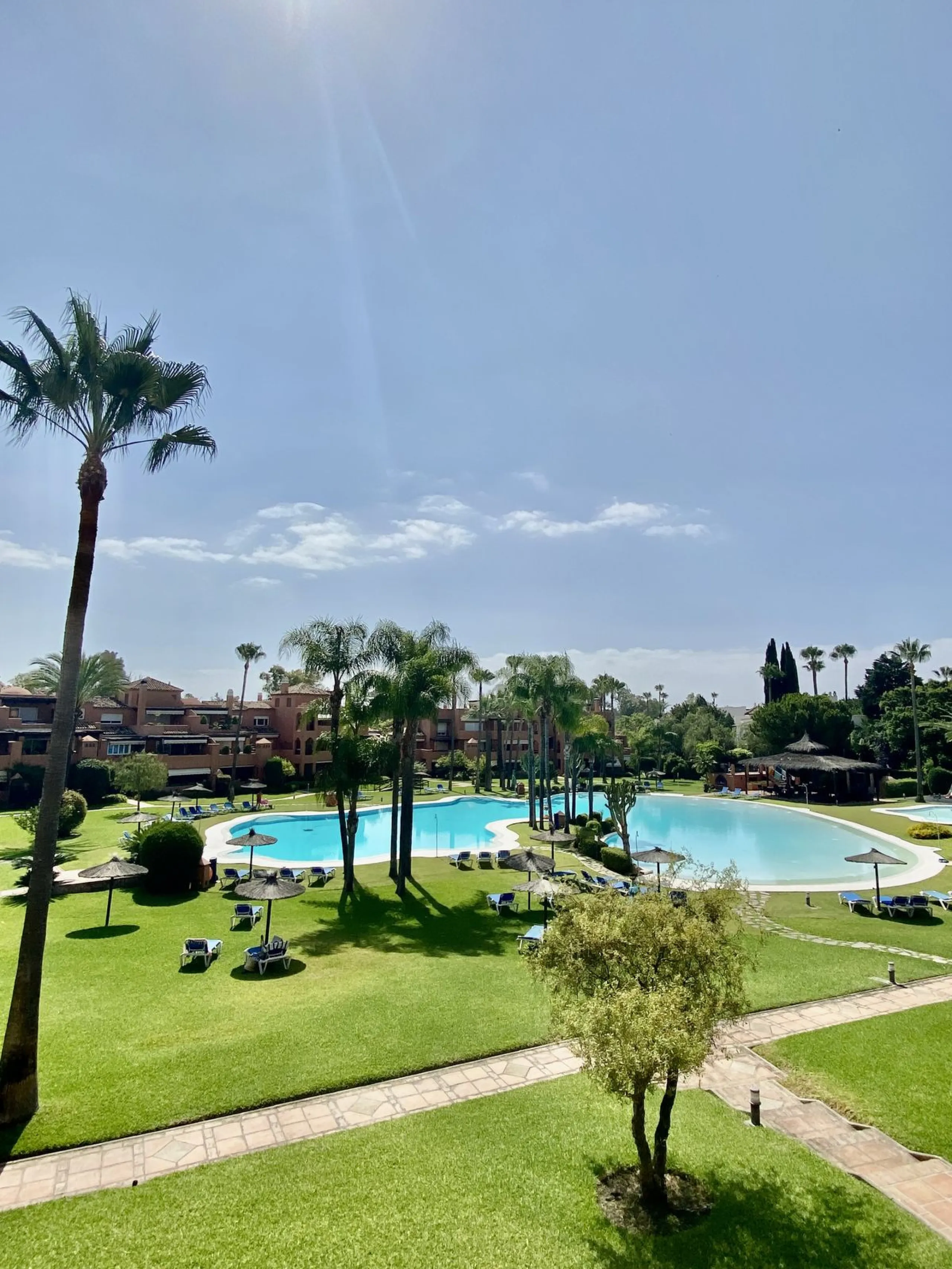 Apartment - Penthouse Duplex в продаже в Marbella, Málaga. В доме 4 спален и 5 ванных комнат. Площадь дома 255 м²