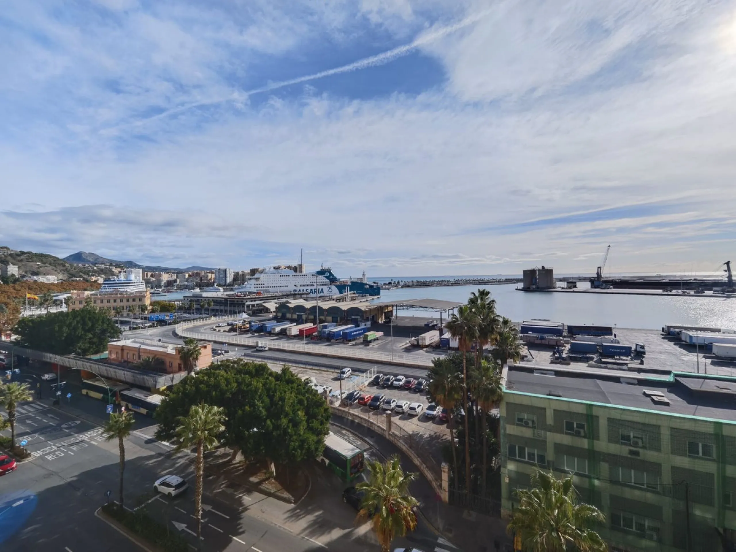 Apartment - Middle Floor Apartment в продаже в Málaga, Málaga. В доме 4 спален и 2 ванных комнат. Площадь дома 145 м²