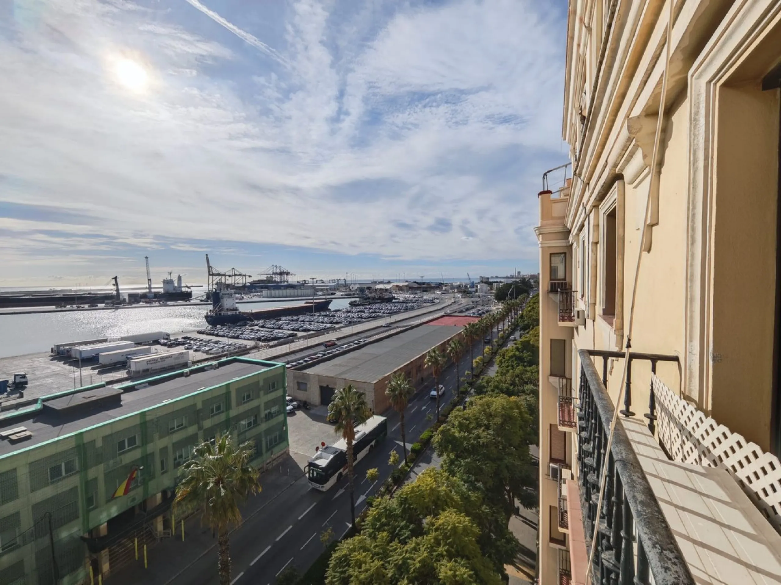 Apartment - Middle Floor Apartment в продаже в Málaga, Málaga. В доме 4 спален и 2 ванных комнат. Площадь дома 145 м²