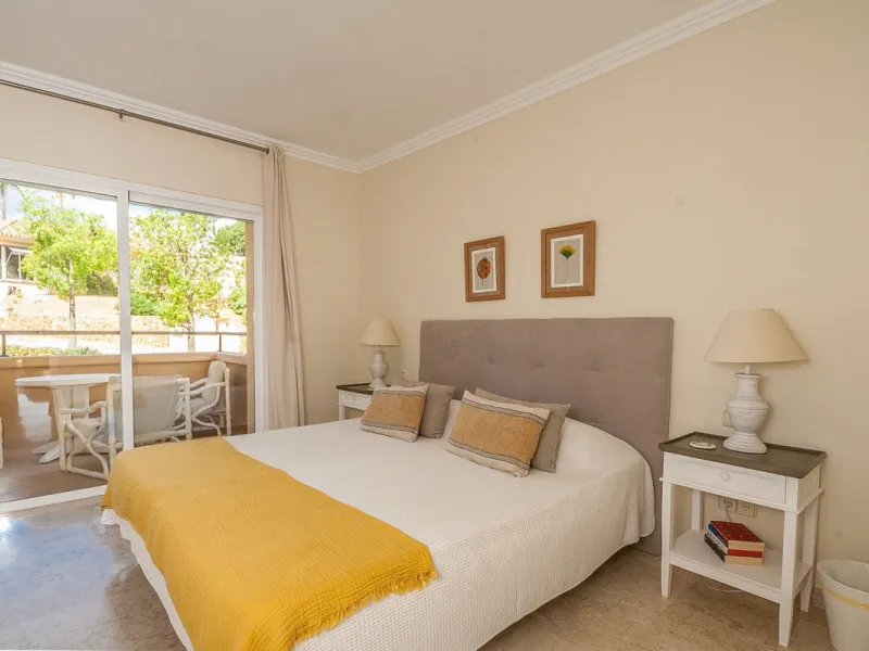 Apartment - Ground Floor Apartment в продаже в Marbella, Málaga. В доме 3 спален и 3 ванных комнат. Площадь дома 160 м²