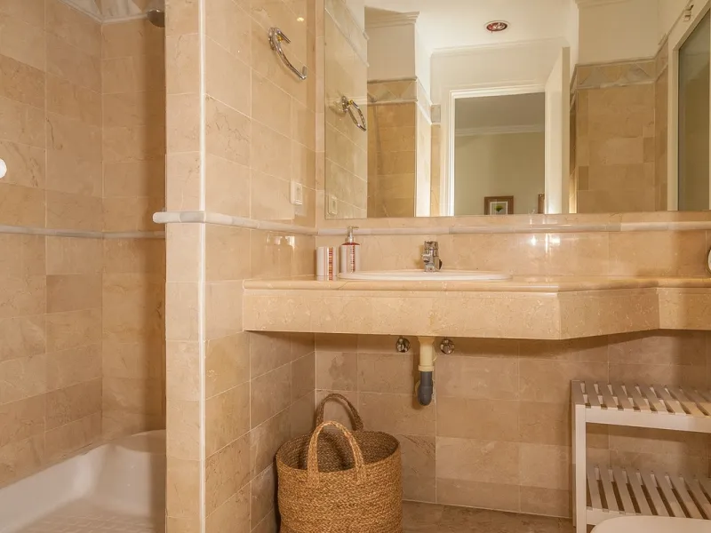 Apartment - Ground Floor Apartment в продаже в Marbella, Málaga. В доме 3 спален и 3 ванных комнат. Площадь дома 160 м²