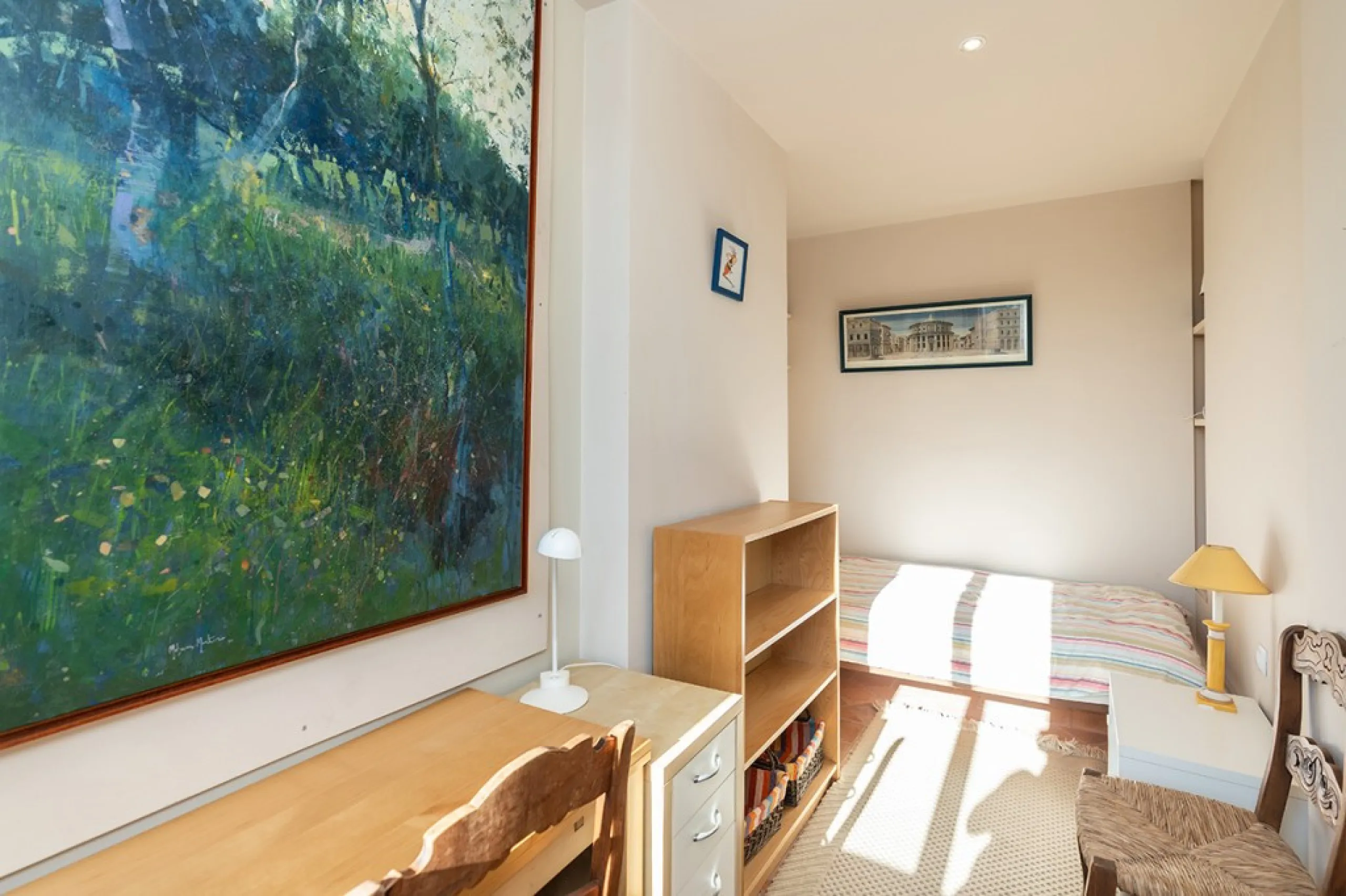 Apartment - Middle Floor Apartment в продаже в Marbella, Málaga. В доме 4 спален и 3 ванных комнат. Площадь дома 128 м²
