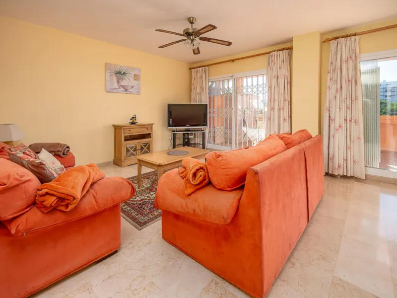One-level apartment consisting of 3 double bedrooms, together with 3 bathrooms a large L shape terrace with the bonus of half being covered and the other half open to be able to enjoy the sun all day long which you has limited sea views. Property comes wi