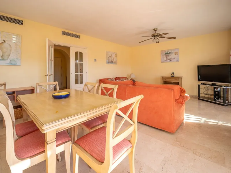 One-level apartment consisting of 3 double bedrooms, together with 3 bathrooms a large L shape terrace with the bonus of half being covered and the other half open to be able to enjoy the sun all day long which you has limited sea views. Property comes wi