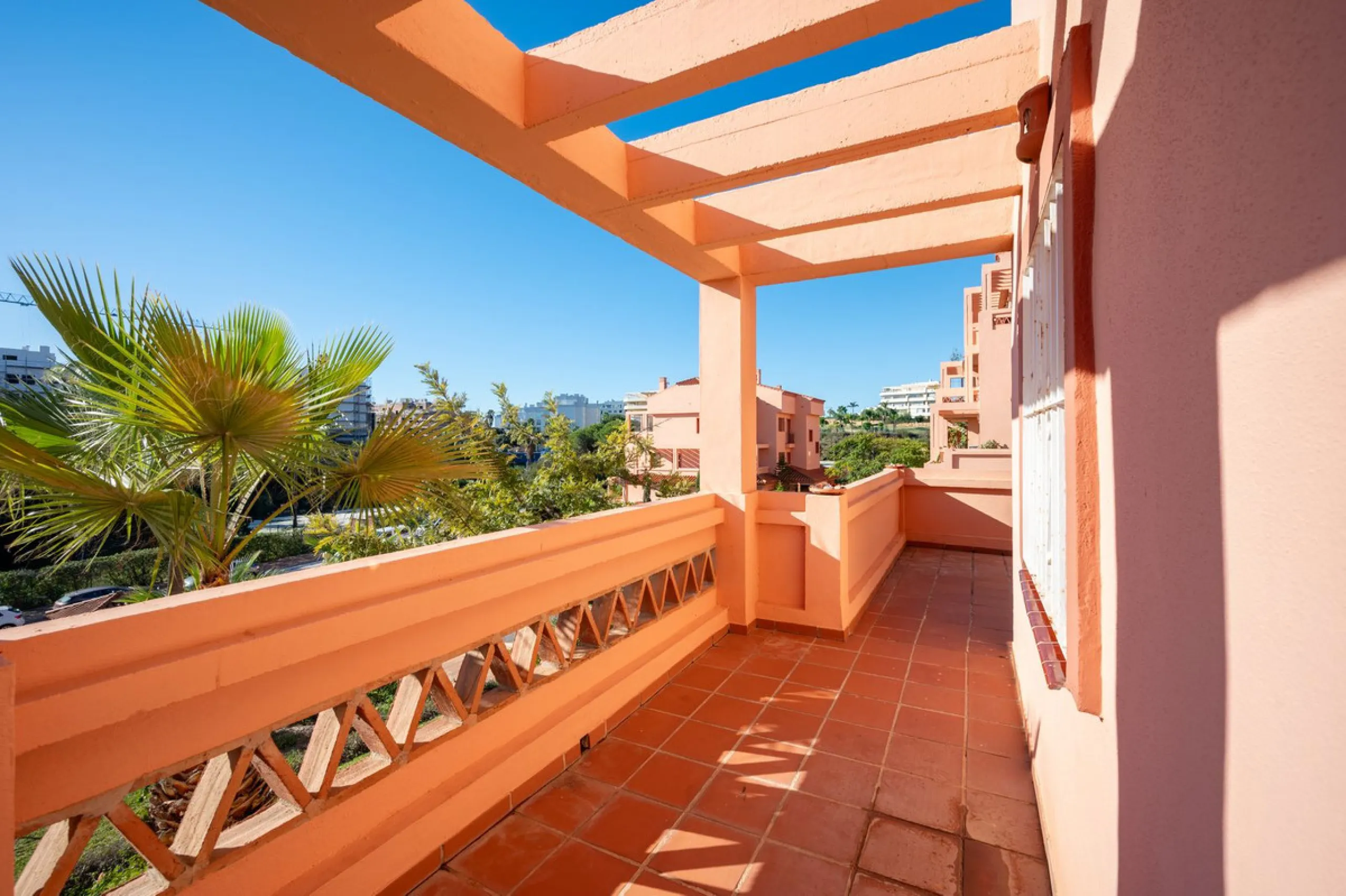 One-level apartment consisting of 3 double bedrooms, together with 3 bathrooms a large L shape terrace with the bonus of half being covered and the other half open to be able to enjoy the sun all day long which you has limited sea views. Property comes wi